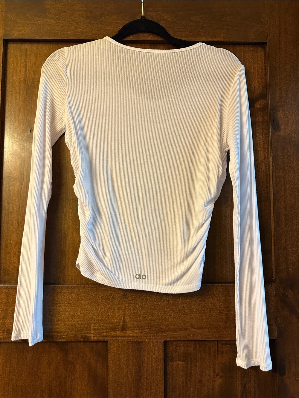ALO Yoga White Ribbed Long-Sleeve Top with Subtle Ruching